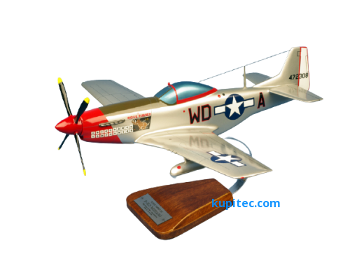 Макет самолета P-51D Mustang